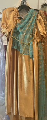 Load image into Gallery viewer, 7 garments for Jan
