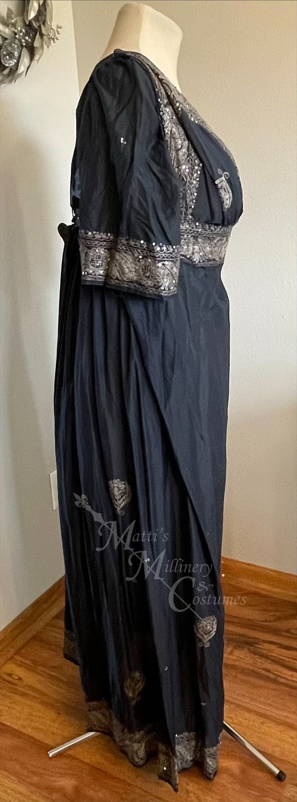 Black Petal Drop Front Sari Elegant Regency Era Jane Austen Ball Dress Gown READY MADE