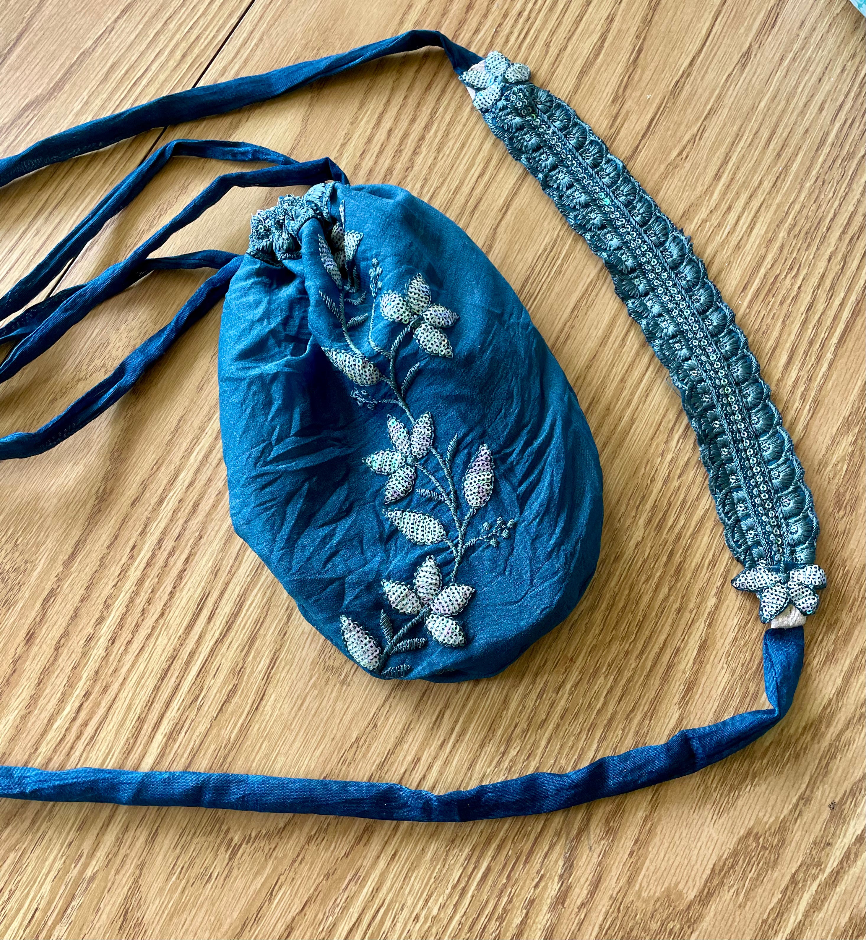 Custom reticule and headband