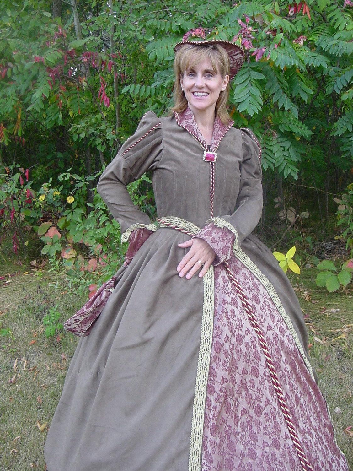 tudor fashion dress at court The Ladies in Waiting of Six: Historical Inspirations and Costumes Rachael Dickzen