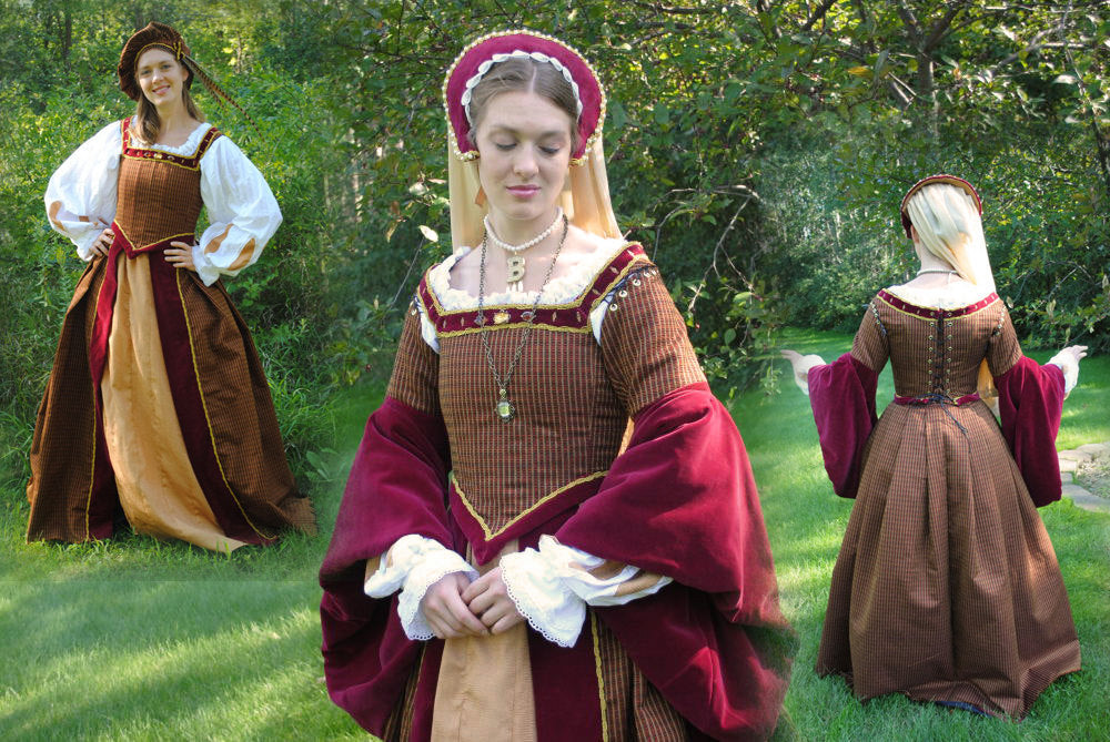 Renaissance Court Tudor dress costume with 7 pieces by MattiOnline on Etsy CUSTOM