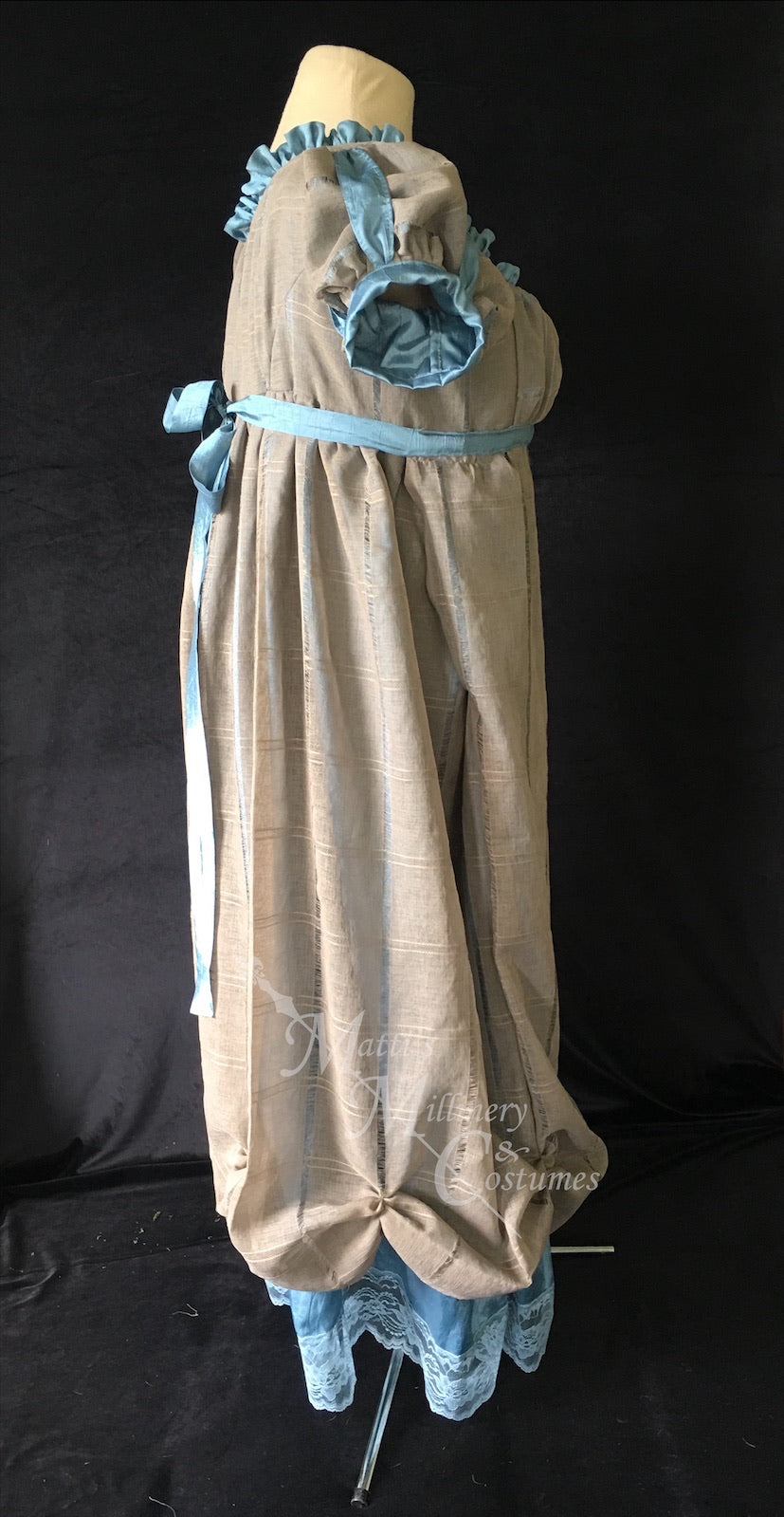 grey and turquoise dress Summer wedding bridesmaid dresses color ideas 2019, turquoise and grey, turquoise bridesmaid dresses, grey groom's suit, turquoise men's tie, table decorations linen and venue decorations in turquoise and grey. #colsbm #bridesmaids #turquoisedress #