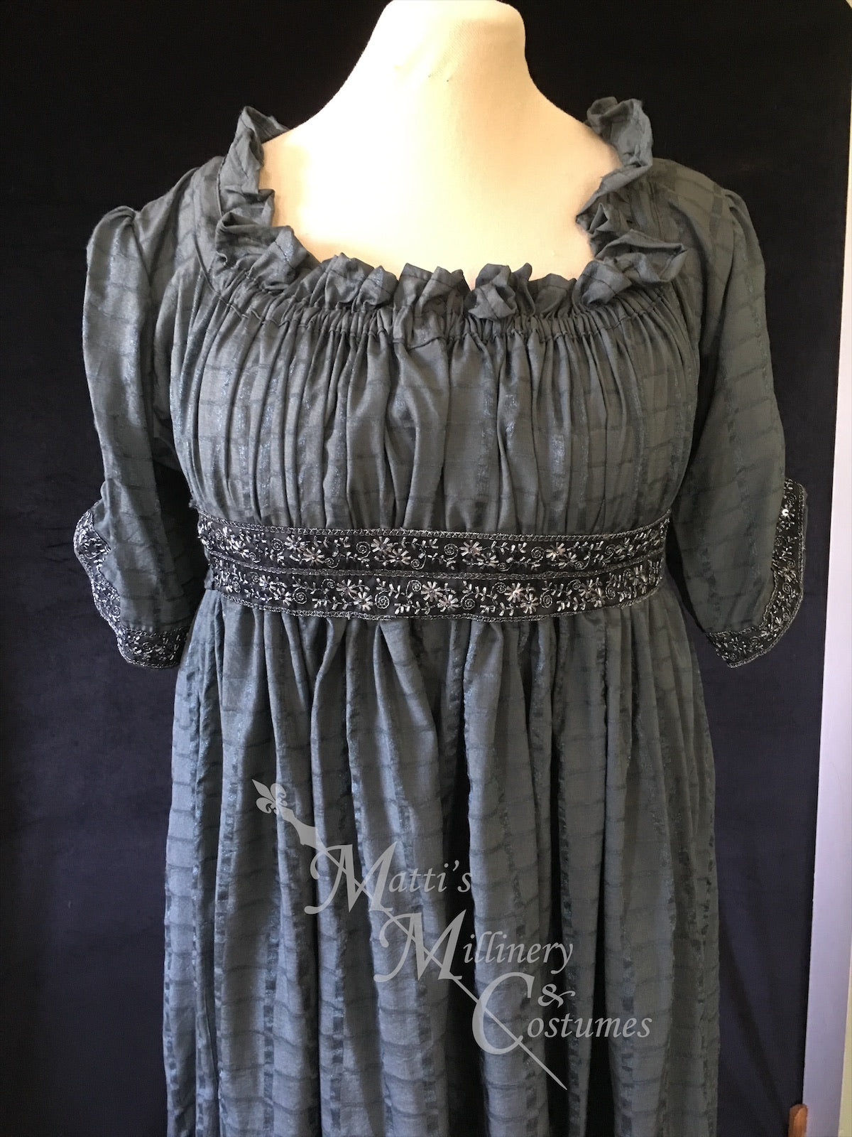 Magic Pewter 1790s Round Gown Jane Austen Regency Day Dress in cotton